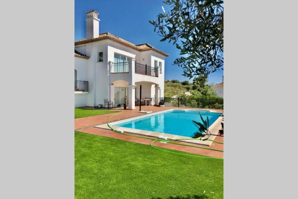Villa exclusiva con piscina privada, La Tina Golf Arcos de la Frontera Exterior foto